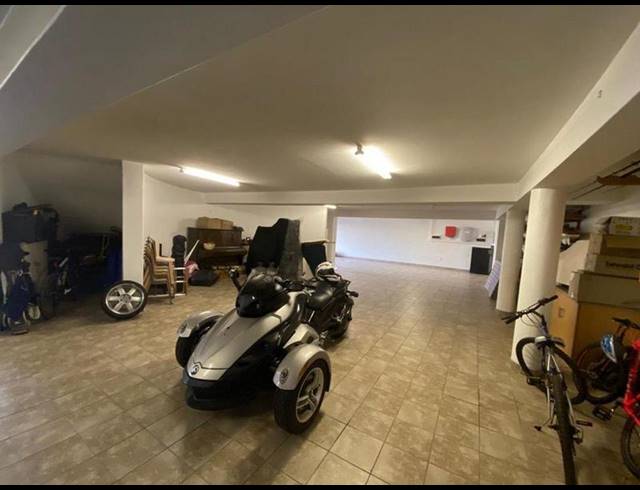 5 BEDROOM HOUSE FOR SALE IN OSLO BEACH